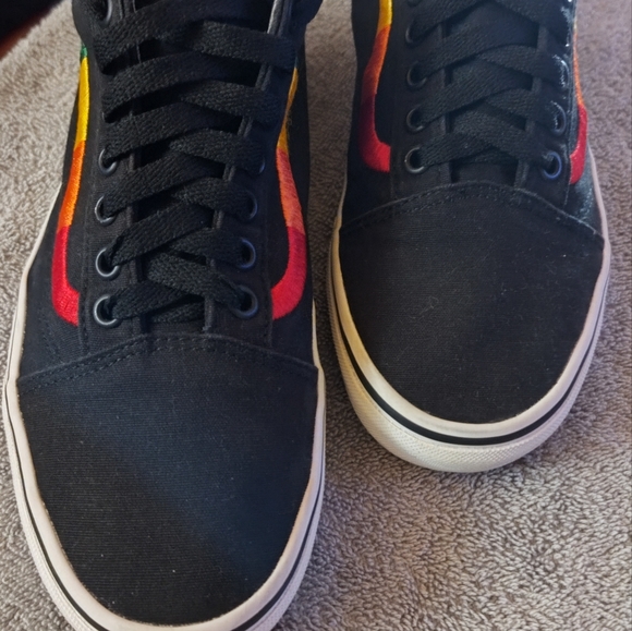 Mens Vans sz 8 PRIDE Edition Sneakers - Picture 4 of 8